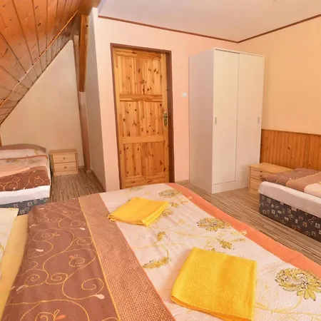 Nyaraló Jizerka